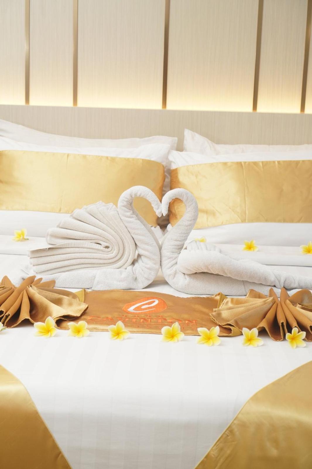 Cavinton Hotel Malioboro Yogyakarta By Tritama Hospitality Exterior photo